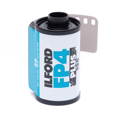 Фотопленка Ilford FP4 Plus 125/135 17м катушка