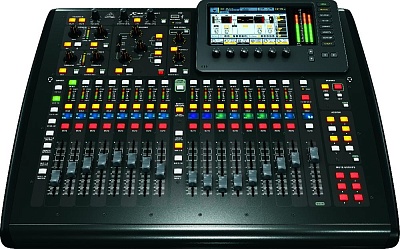 Микшер цифровой Behringer X32 Compact